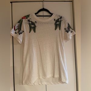 Zara - White T-shirt with floral embroidery on shoulders - S